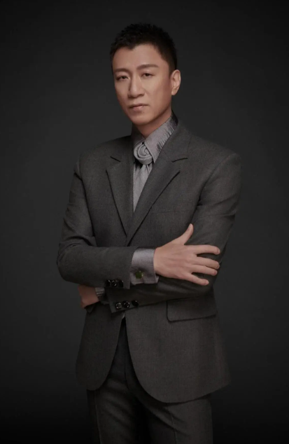 全家移民澳洲传闻真相大白1年	，孙红雷近况曝光，一点都不意外