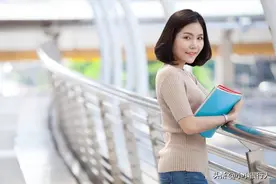 国有四大行的员工算体制内吗？图片