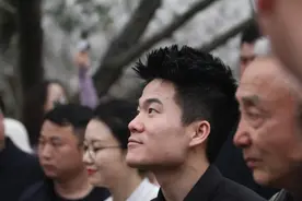 分家后获1.4亿元，董宇辉更自由了吗？图片