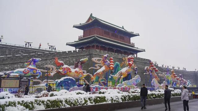 美出圈！春雪落正定，宛如童话世界
