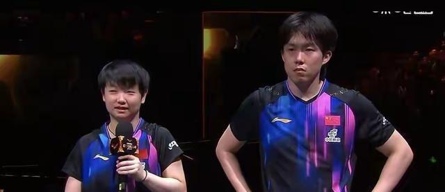莎头组合3-0夺冠！赛后采访曝出盈球的关键，莎莎的反应绝了