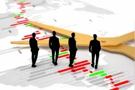 央行行长潘功胜：多维度发力，保持人民币汇率基本稳定图片