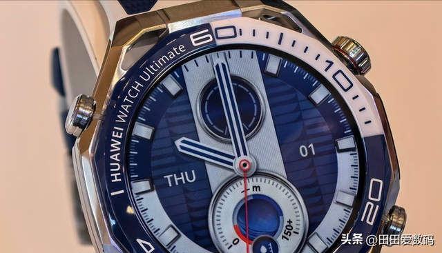 HUAWEI Watch Ultimate 2 支持 150 米潜水及 eSIM