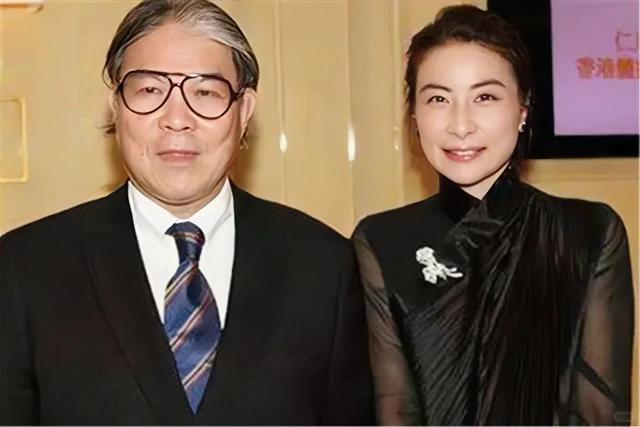 终于等到这天！官媒发文，高调官宣44岁郭晶晶喜讯，霍震霆说对了