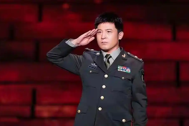 孙涛崩溃大哭发声不到24小时，荒唐的一幕出现，闫学晶把他害惨了