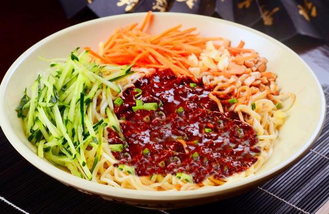 燕麦再次被关注！医生直言：经常吃燕麦的人，要多注意这5点