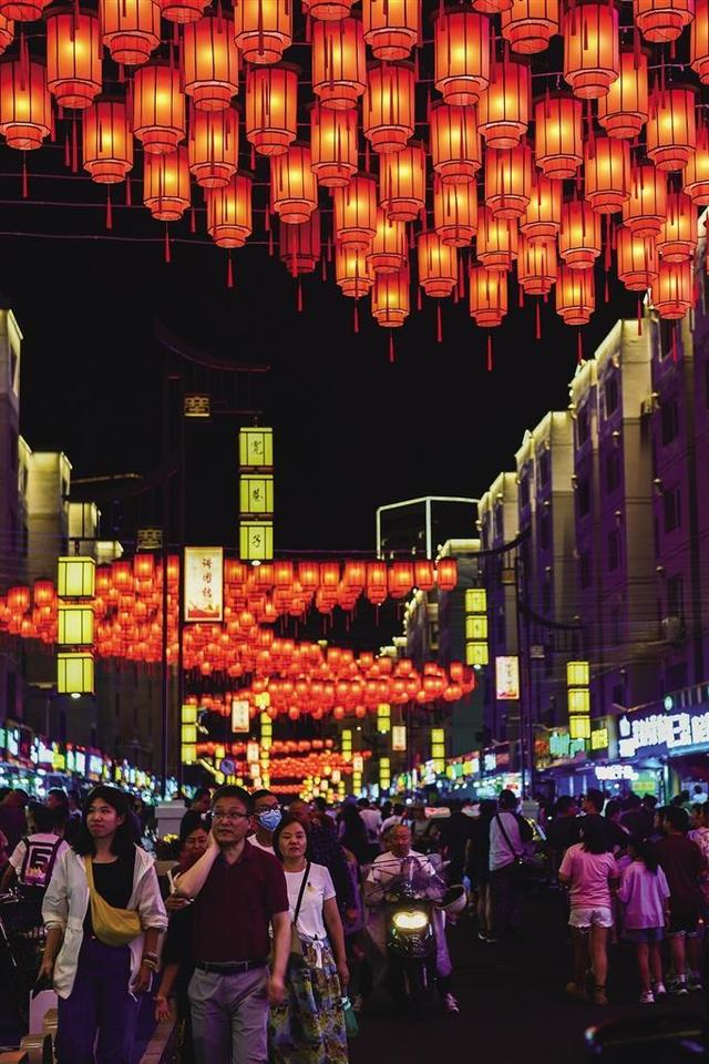 呼和浩特夜生活“姿态”正鲜活