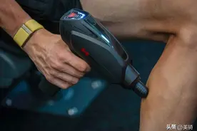 环法上车手们手上戴的手环是什么东西？图片