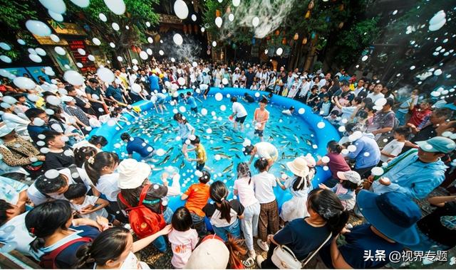 花young五一，长鹿陪你！2026五一潮玩活动盛大启幕