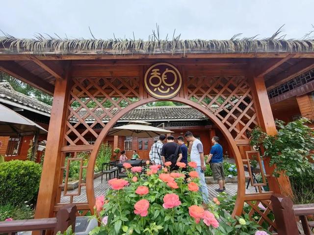 相约曾家山 共商大发展 | 解锁曾家山民宿的诗意密码，共赴2025山居盛会！