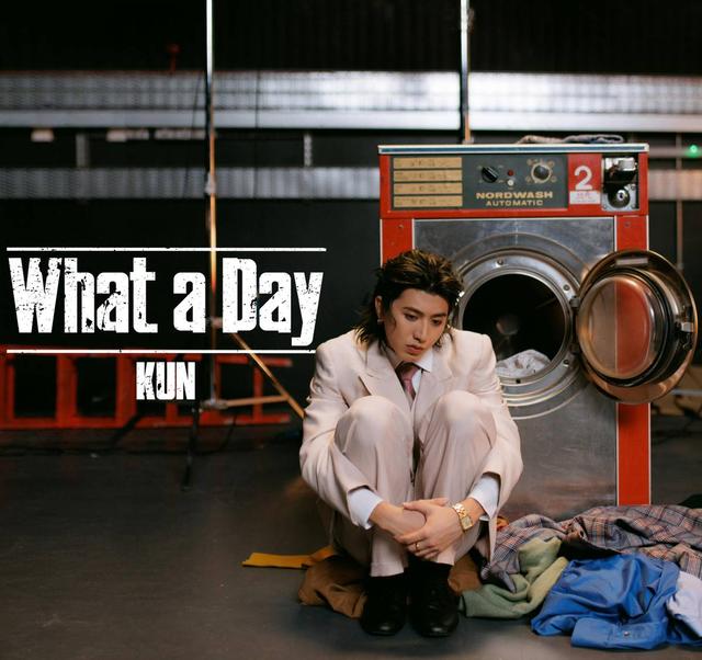 蔡徐坤新歌What a Day发布	，粉丝排队买专辑，路人却这样说