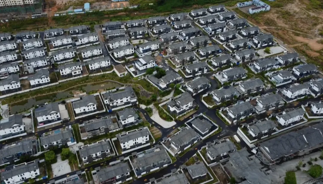 砸32亿！曾是规划中的“华南第一”，如今却成了空城？