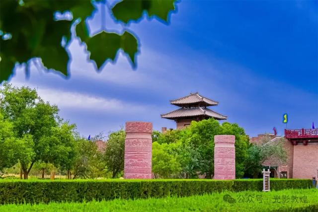 阳关玉门关旅游区风轻云淡正是秋游好时节