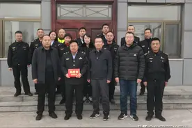 榆林市公路局副局长曹鹏一行慰问鱼河治超站一线职工图片