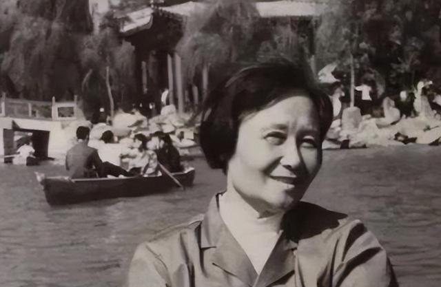 她曾任刘少奇的秘书，嫁给了刘少奇，离婚后终身未婚，活到101岁