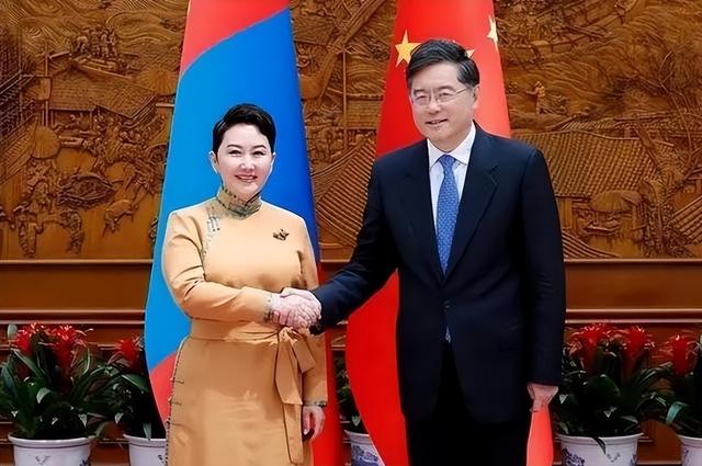 台海还没开战，另一场恶仗已逼近中国，美撕下伪装，基辛格没说错
