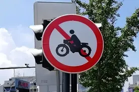 2025开年大吉，一城解禁，两规调整，13年强制报废或许不远了？图片