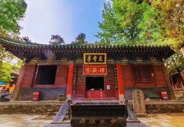 天塌了！释永信被抓不足半月，暴雨拒人，千古名寺再次让人失望！