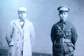 这位抗日名将，两次担任全国政协委员，1966年投长江自杀身亡图片