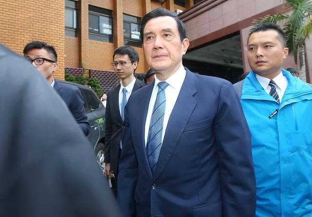 被大陆警告后，赖清德改口称洪秀柱无罪，对没去北京的马英九下手