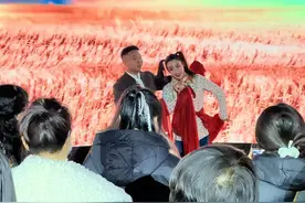 博物馆里唱好戏，全国首部二人转主题沉浸式文旅演艺《戏韵关东》首演图片