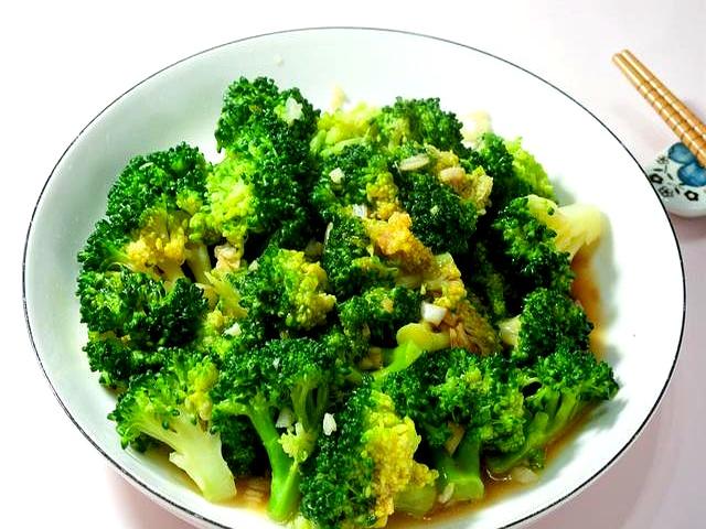 “经常运动”被推翻？医生建议：过了60岁，最好保持5个锻炼习惯