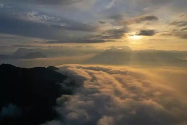 来体验，你没见过的小镇四季！