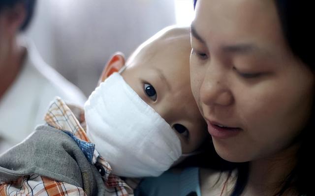 越来越多的孩子得白血病，医生研究发现：背后2个原因不容忽视