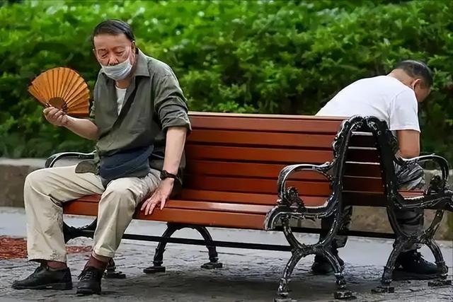 脑梗去世的人飙升！医生含泪苦劝：无论多大年纪，天热坚守4原则