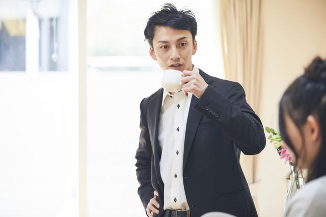 一种新型的异性关系，在中年男女间悄然流行：你知我心，我懂你意