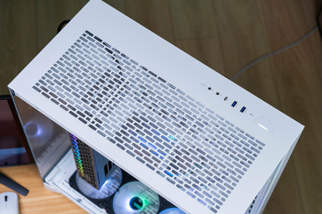 实测22款游戏！AMD RX9070是4K游戏入门卡还是爽玩卡？