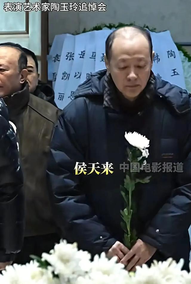 陶玉玲追悼仪式！众老戏骨现身 89岁李明启痛哭 张光北透露住院细节