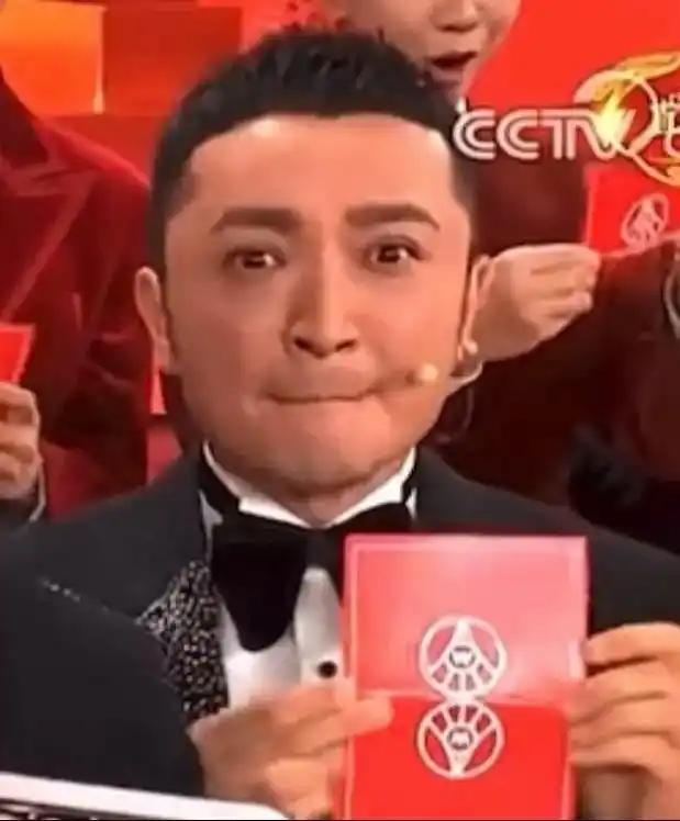 不到2天,央视2次发文宣布春晚新动作,网友:这次终于要听劝了