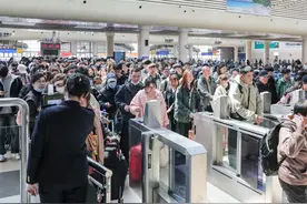 五一小长假国铁沈阳局预计发送旅客710万人次，临客投入创新高！5月1日将迎来假期出行最高峰！图片