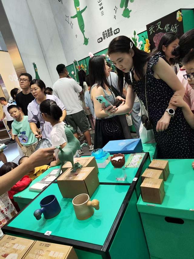 甘肃省文旅厅组织重点文创企业参加2025中国文化旅游产业博览会