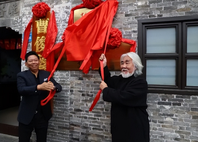 牡丹花下死！74岁张纪中爷孙恋翻车，年仅1岁的女儿承受"代价"