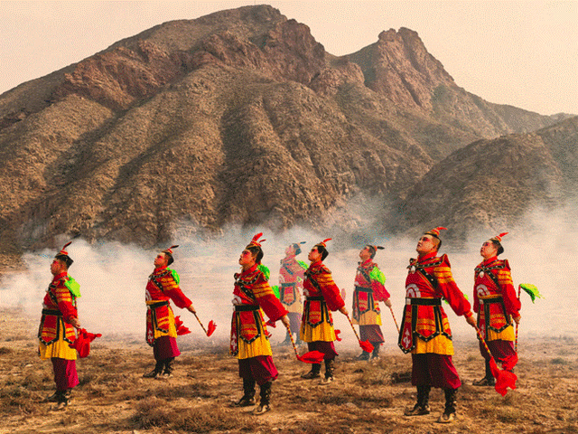 “把全世界的美都浓缩在这里”，这场年终大展惊艳了2025最后一个周末