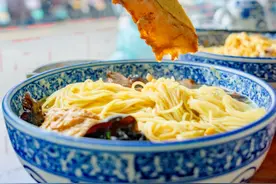 人情味满满！苏州老新村里有家“白月光”面馆图片