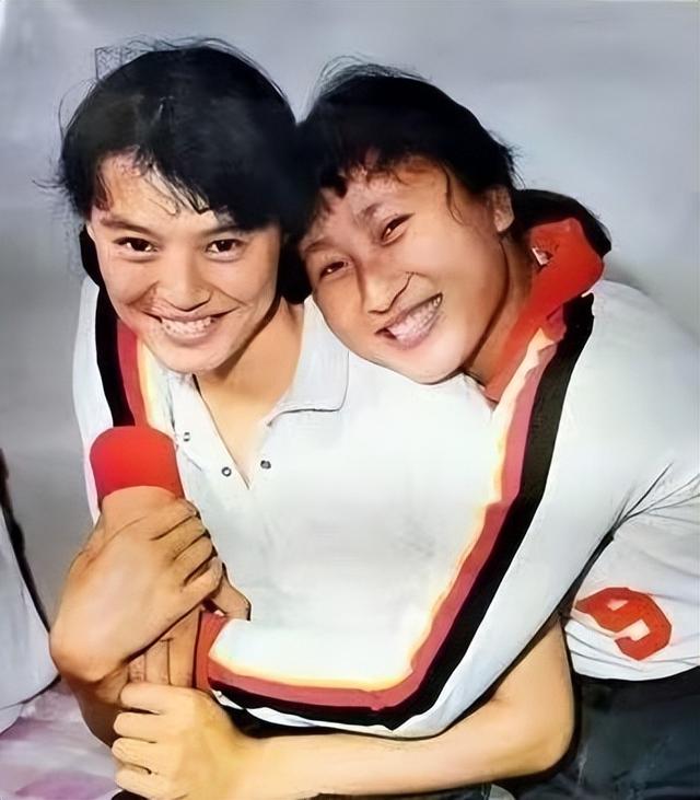 郎平做梦也没想到，曾获五连冠女排队长杨锡兰，如今沦落到做保安