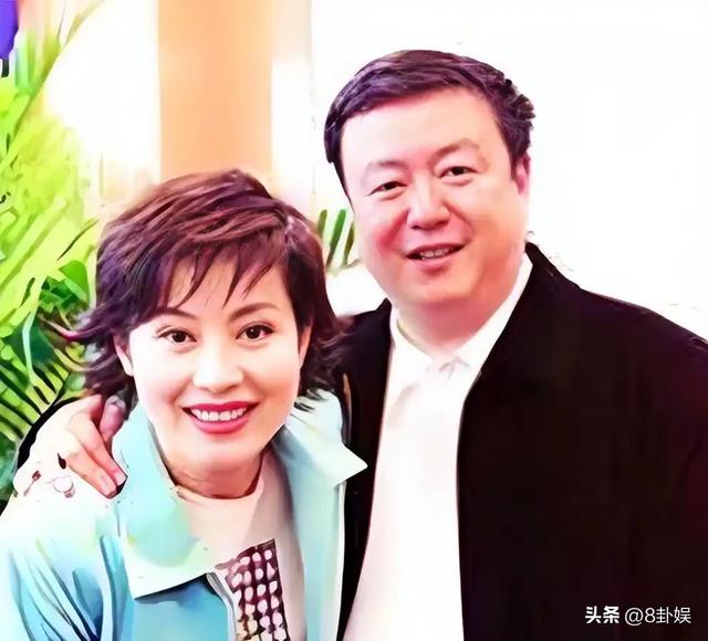 一婚娶央视主持人,二婚娶演员,三婚娶小30岁美女,64岁终于当爹