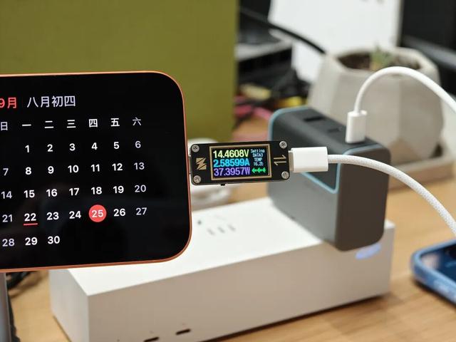全面测完iPhone 17系列，苹果真让我觉得有点陌生