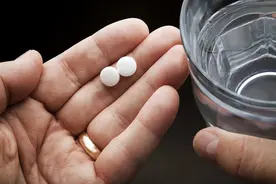 吃了头孢为什么不能喝酒？药师告诉你真相图片