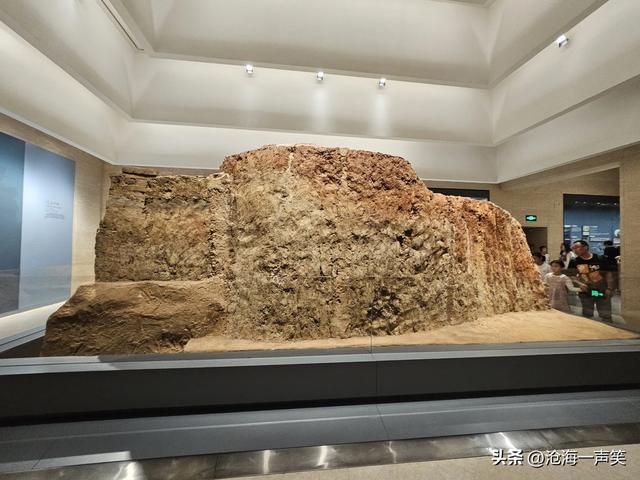 小船，砖窑，乌篷船，烧土墙，书写着中国大运河的沧桑感与成就感