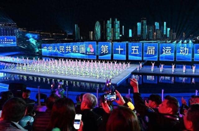 全运会闭幕，7大名将同时退役，有人5冠荣光离场，21岁的她最遗憾