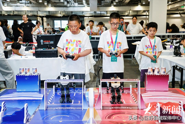 2025世界机器人大会开幕，一批山东企业携产品亮相