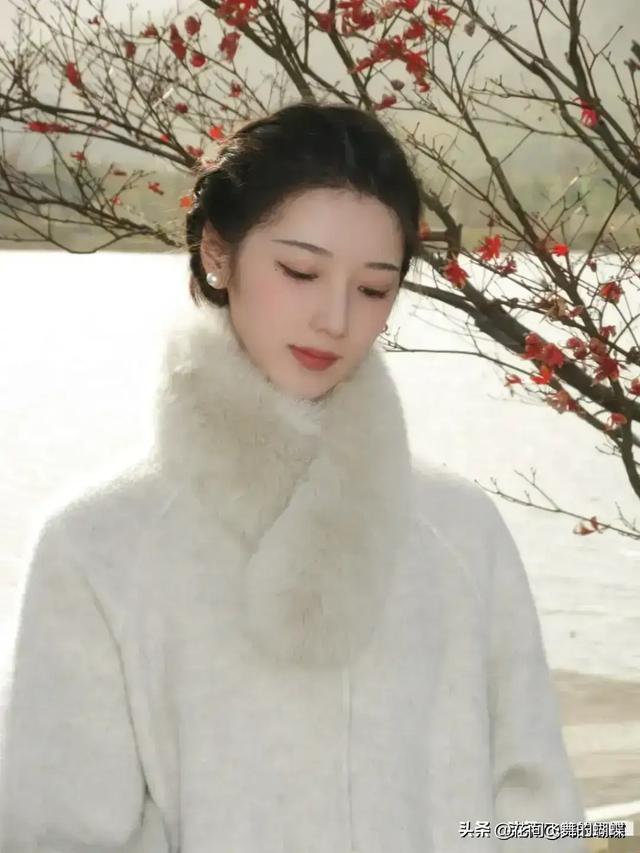 河北沧州一校花太漂亮 身高177CM 体重55公斤 五官精致到无懈可击！