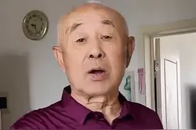 北京爷们的生活：婷婷爷爷终于来北京，一家人入住新房，温馨幸福图片
