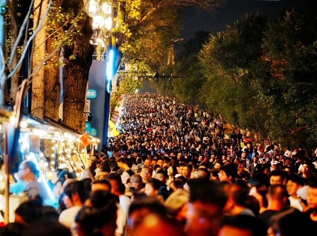 融合提质绘新景 四时俱好是长春