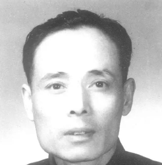 1955年，潘汉年在北京被秘密逮捕，毛主席批示：此人从此不能信用