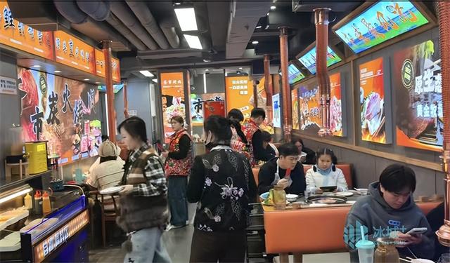 酒店民宿满房、饭店“一桌难求” 冰城旅游业“宠”到游客心坎里了